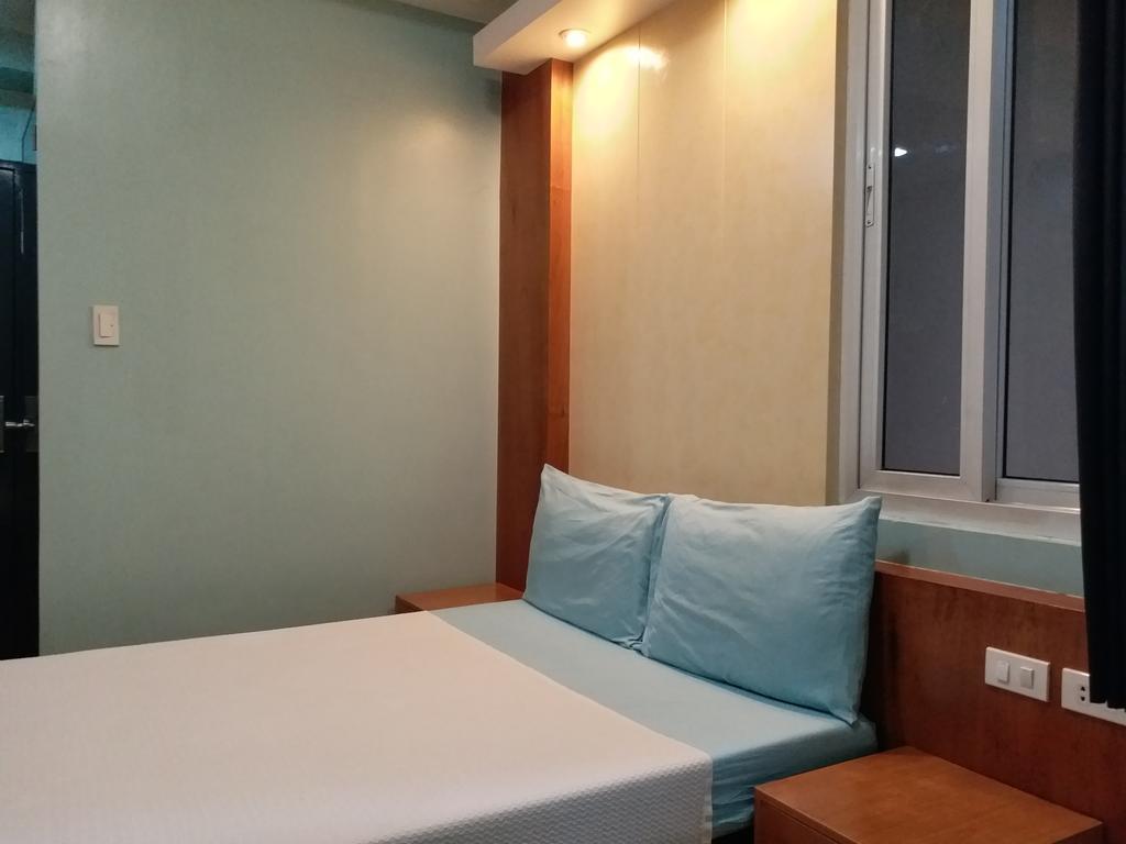 Leesons Residences Manila Exterior foto
